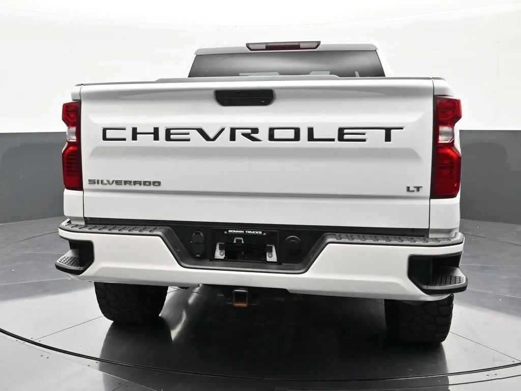 2019 Chevrolet Silverado 1500 LT photo 4