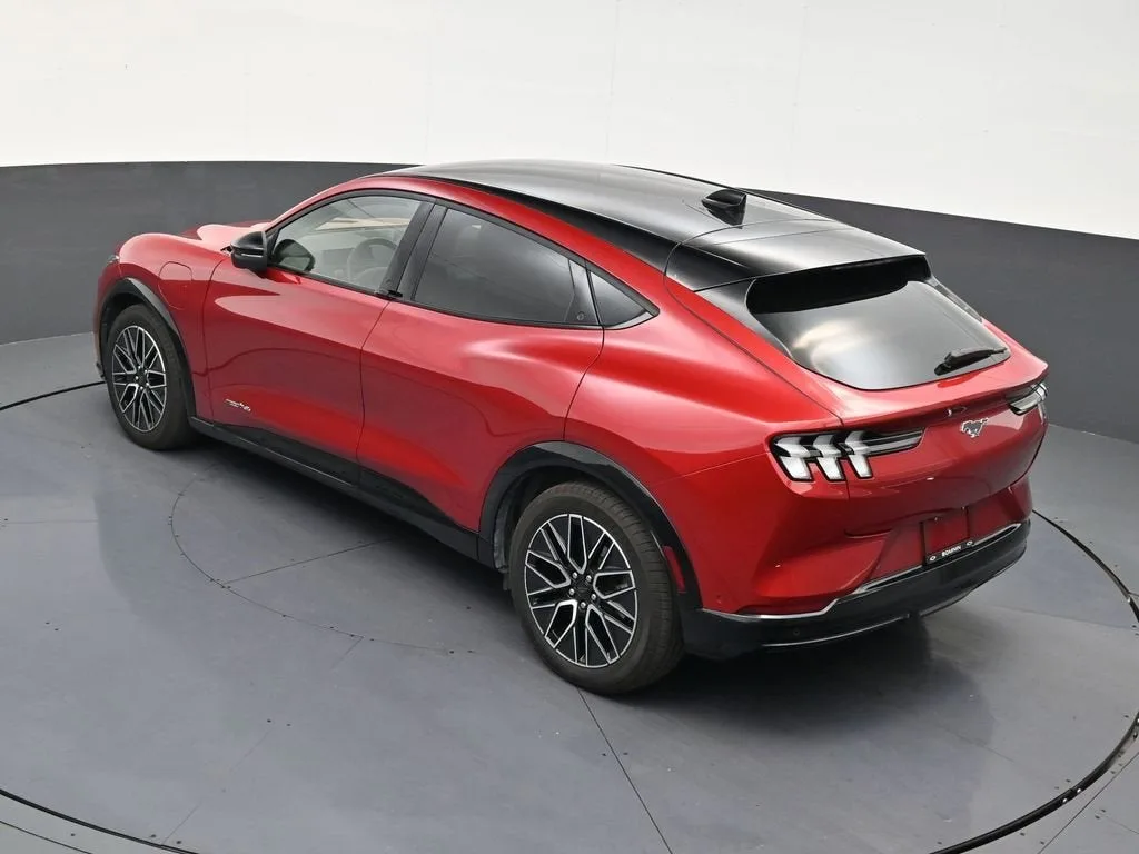 2024 Ford Mustang Mach-E Premium photo 13