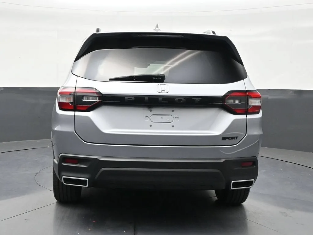 2025 Honda Pilot Sport photo 4