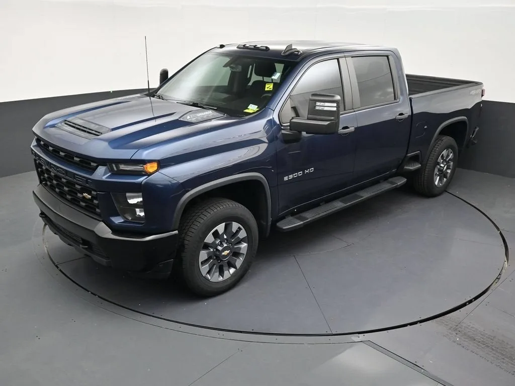 2021 Chevrolet Silverado 2500 HD Custom photo 12