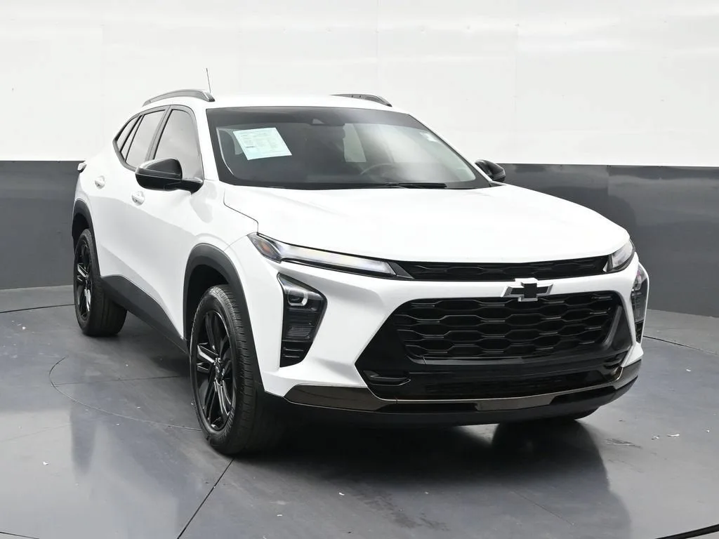 2025 Chevrolet Silverado 1500 Custom photo 7