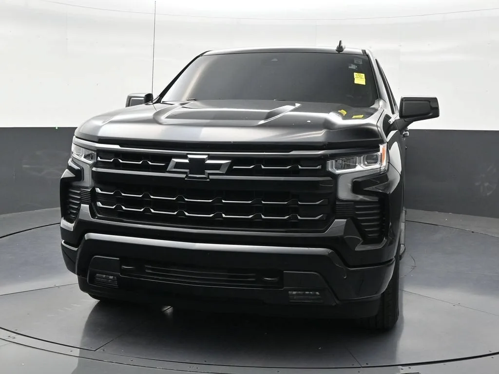 2023 Chevrolet Silverado 1500 RST photo 8