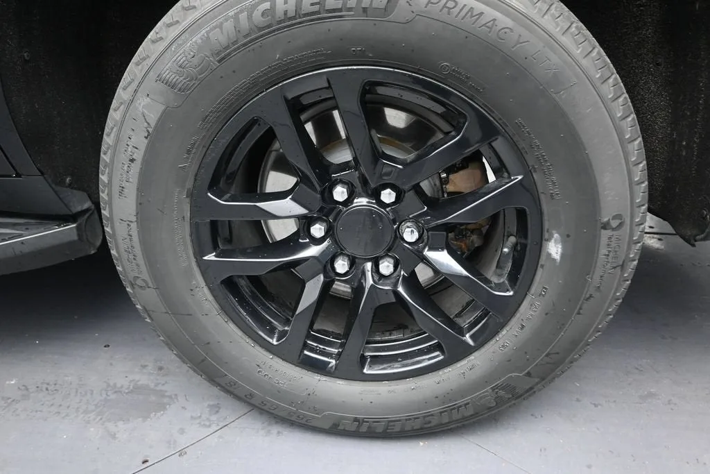 2021 Chevrolet Tahoe LS photo 10