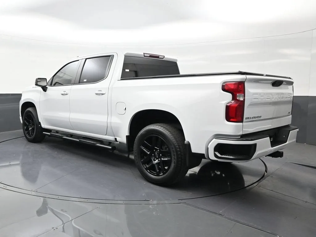 2022 Chevrolet Silverado 1500 RST photo 3