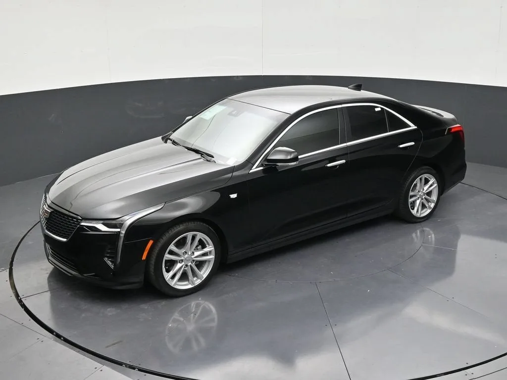 2024 Cadillac CT4 Luxury photo 12