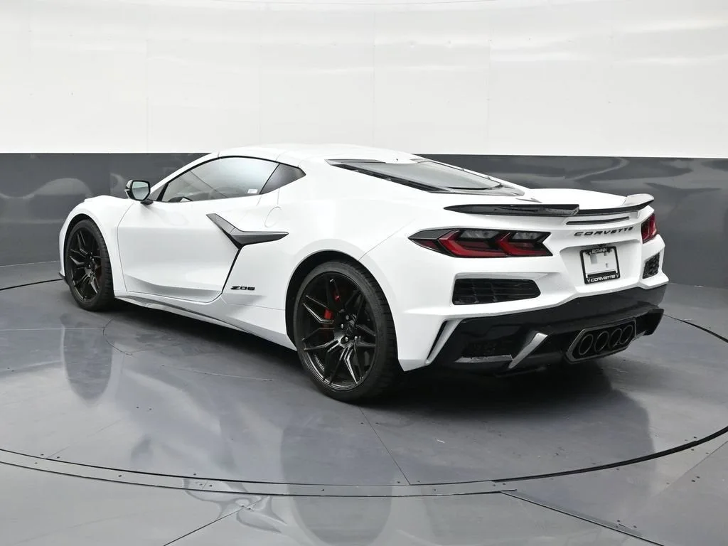2026 Chevrolet Corvette Z06 1LZ photo 3
