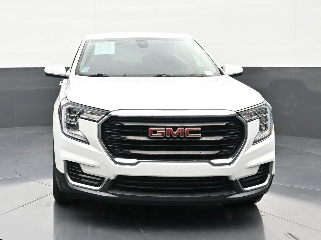 2022 GMC Terrain SLE photo 8