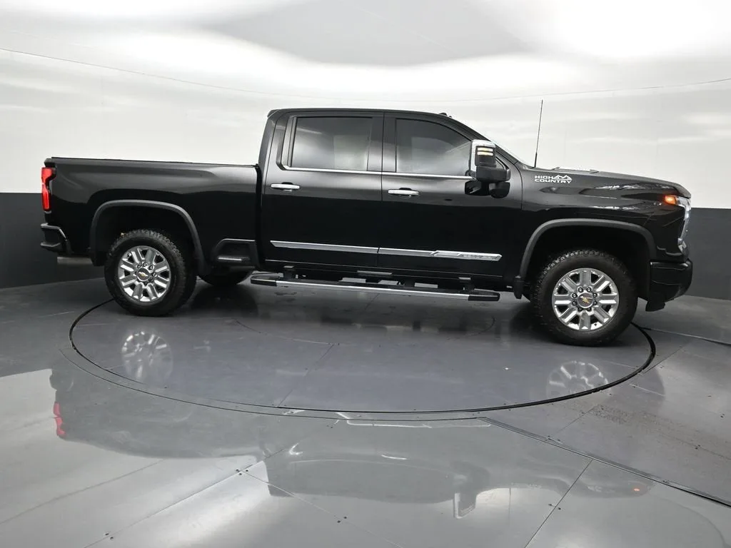 2024 Chevrolet Silverado 2500 HD High Country photo 7