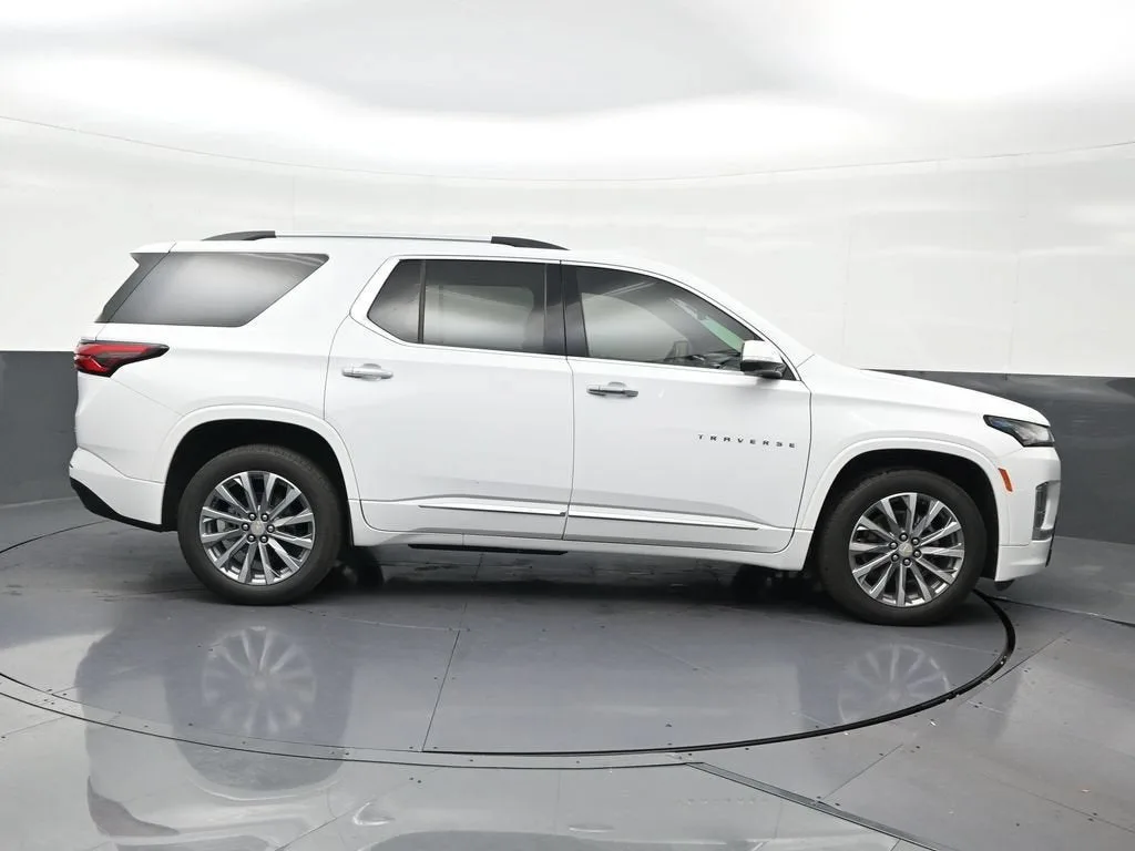 2023 Chevrolet Traverse Premier photo 7