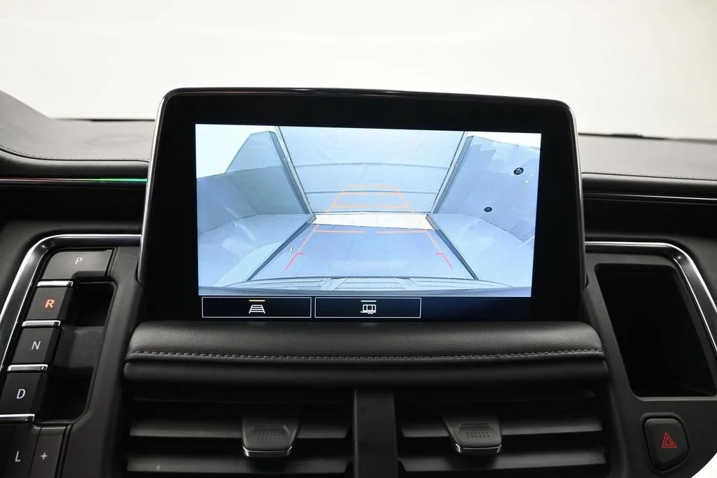 2021 Chevrolet Suburban LS photo 11
