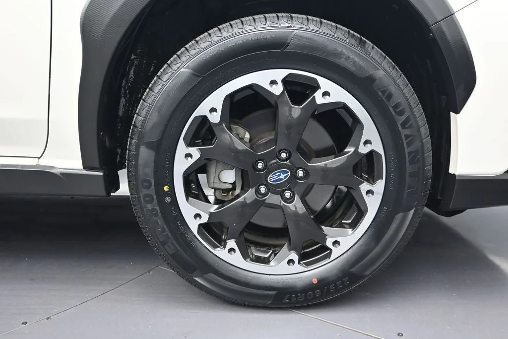 2023 Subaru Crosstrek Premium photo 9