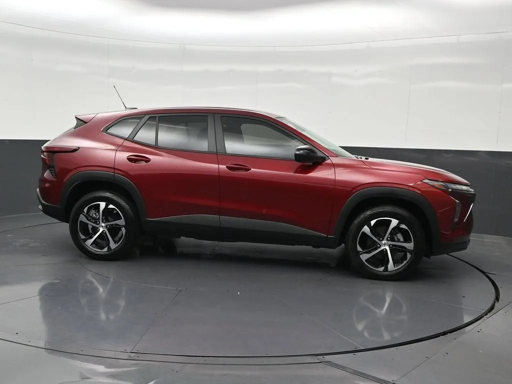 2025 Chevrolet Trax 1RS photo 7