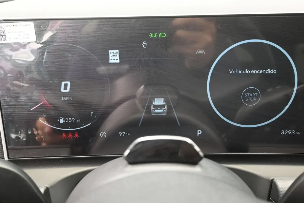 2025 Hyundai Tucson SEL Convenience photo 11