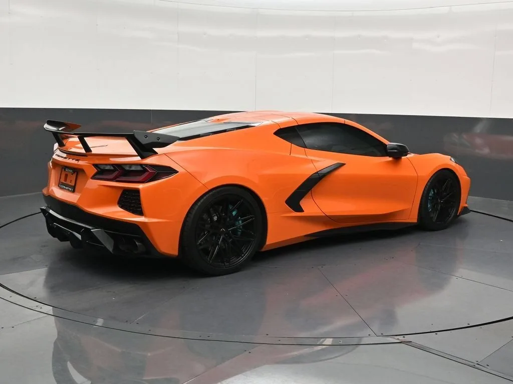 2023 Chevrolet Corvette Stingray 2LT photo 5