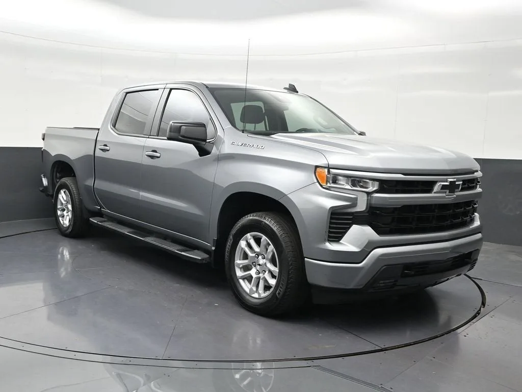 2023 Chevrolet Silverado 1500 RST photo 8