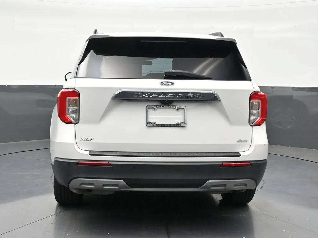 2020 Ford Explorer XLT photo 4