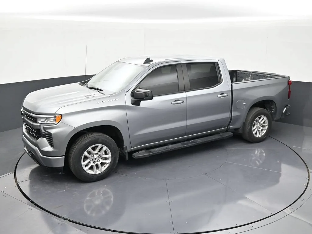 2023 Chevrolet Silverado 1500 RST photo 12