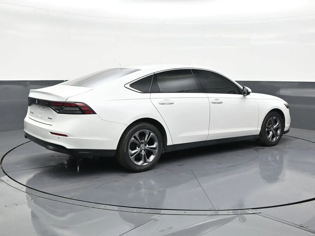 2025 Honda Accord Hybrid EX-L photo 5