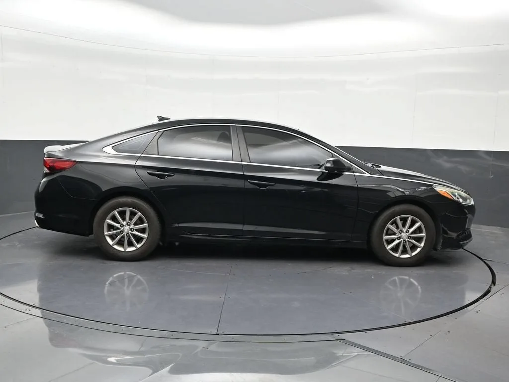 2018 Hyundai Sonata SE photo 7