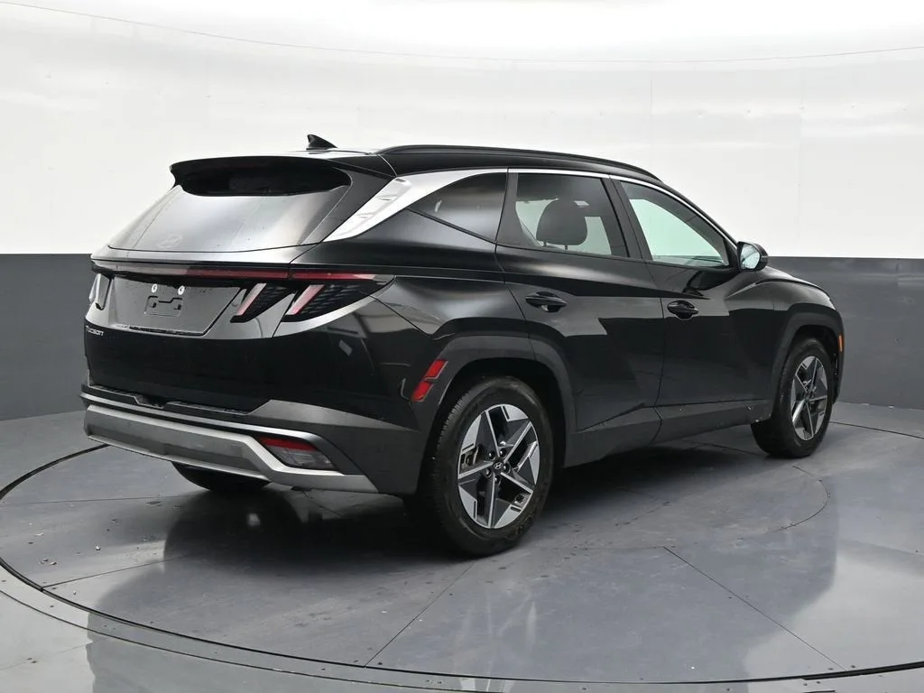 2025 Hyundai Tucson SEL Convenience photo 5