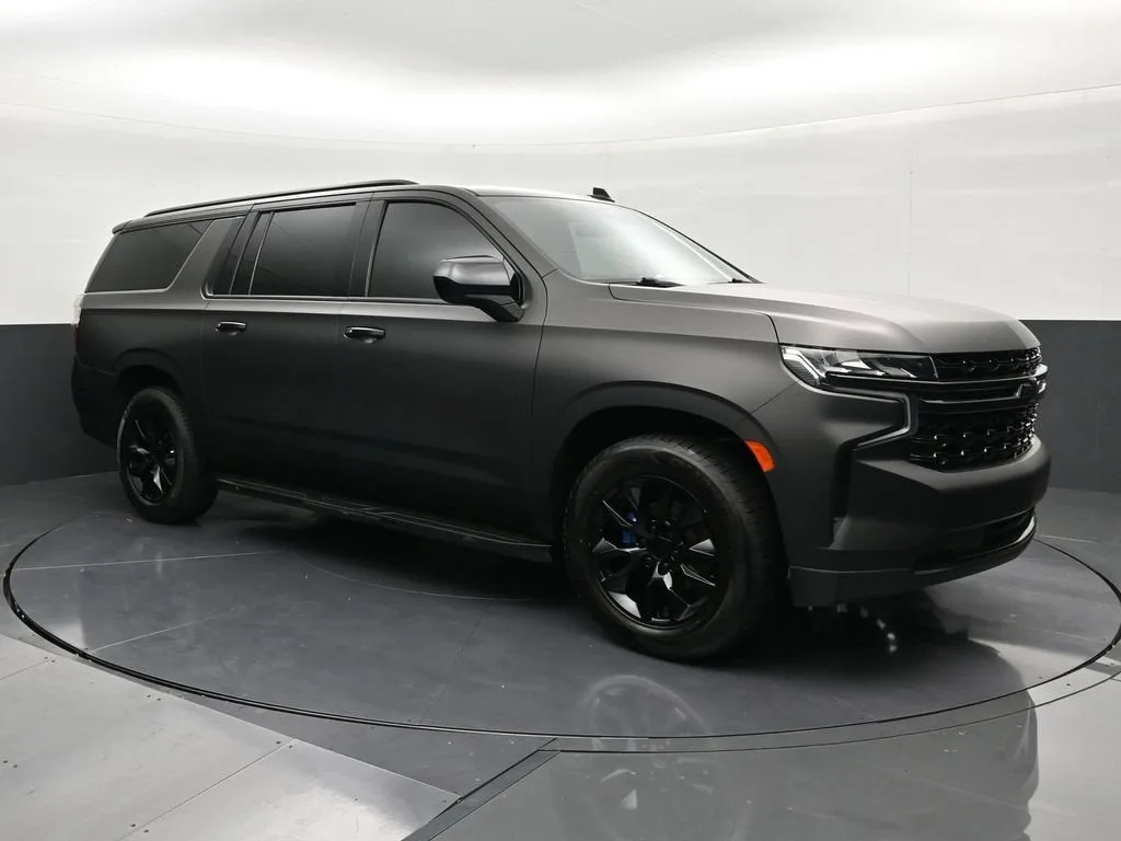 2021 Chevrolet Suburban LS photo 7