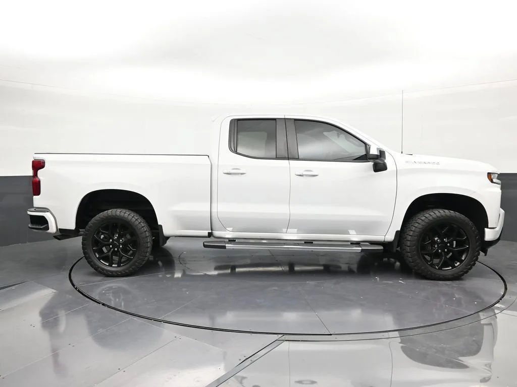2019 Chevrolet Silverado 1500 LT photo 6