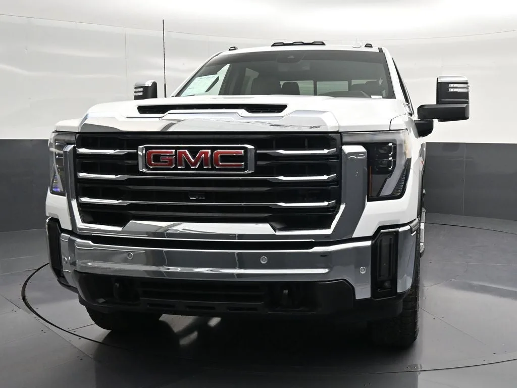 2025 GMC Sierra 2500HD SLT photo 6