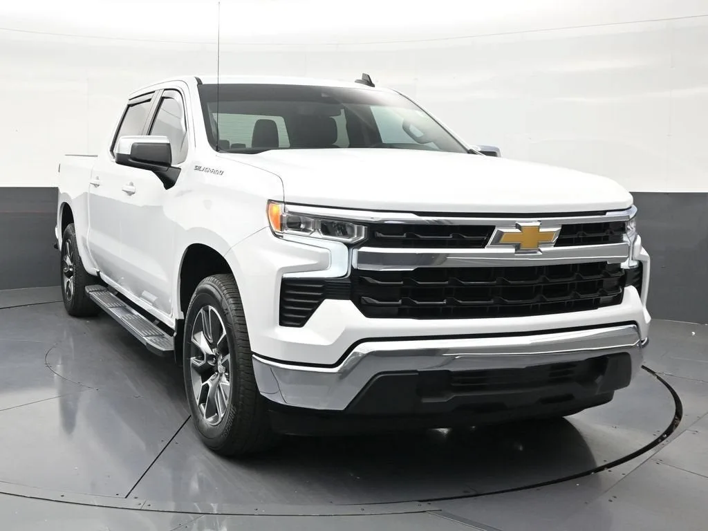 2026 Chevrolet Silverado 1500 LT photo 7