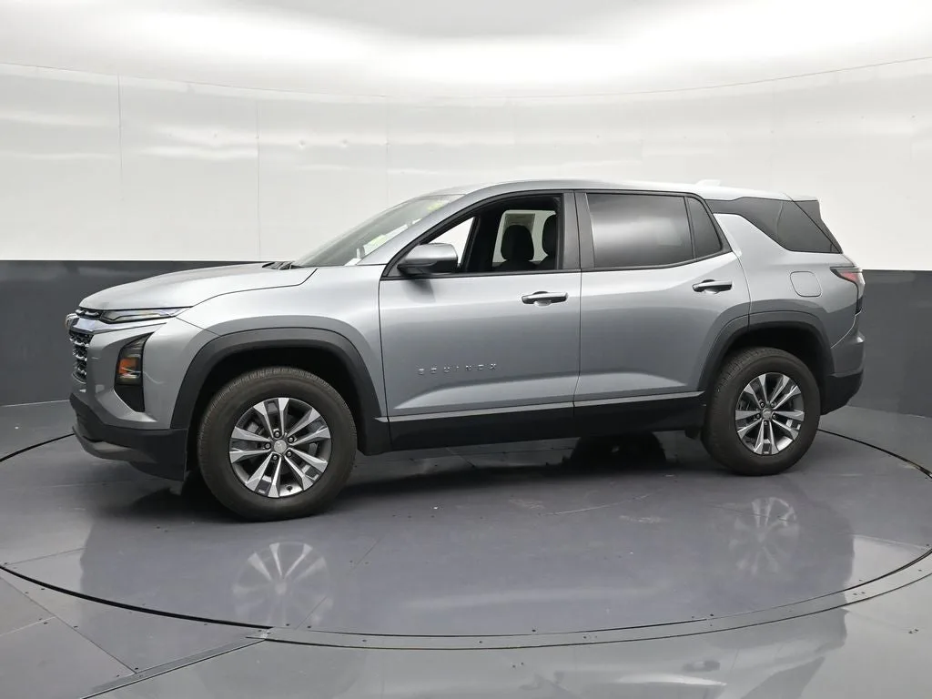 2026 Chevrolet Equinox LT photo 7