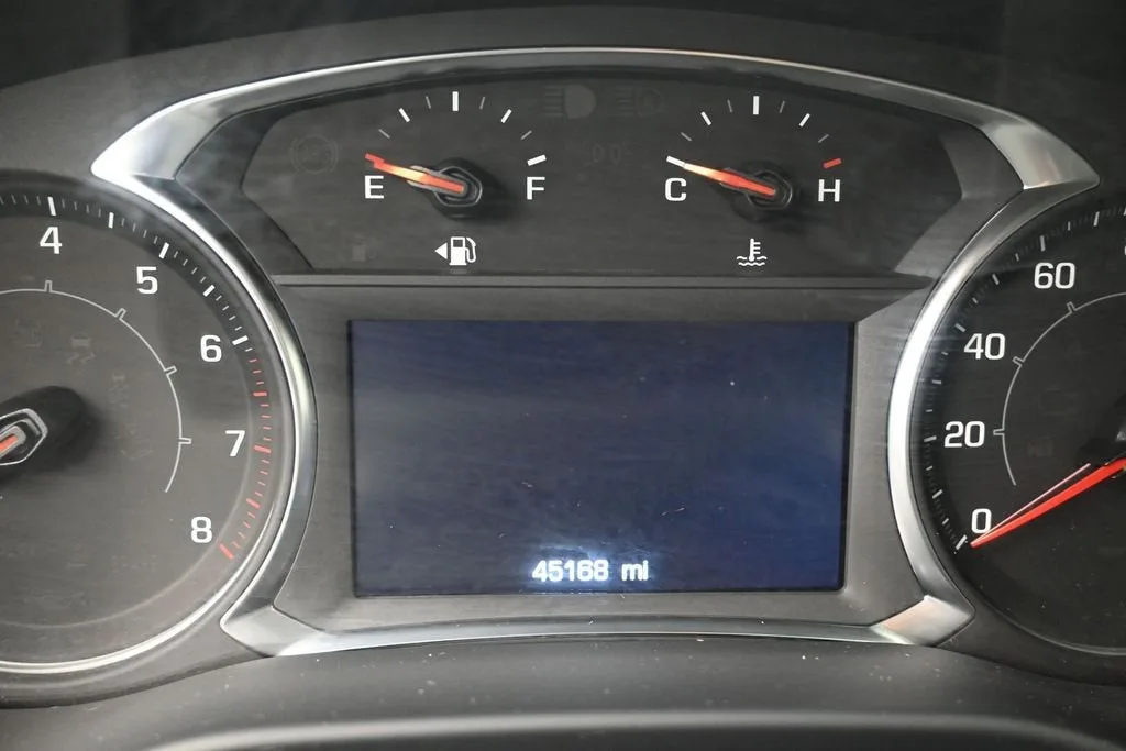 2023 GMC Acadia SLE photo 11