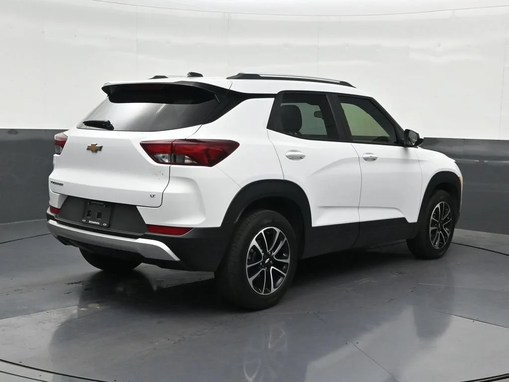 2024 Chevrolet Trailblazer LT photo 5