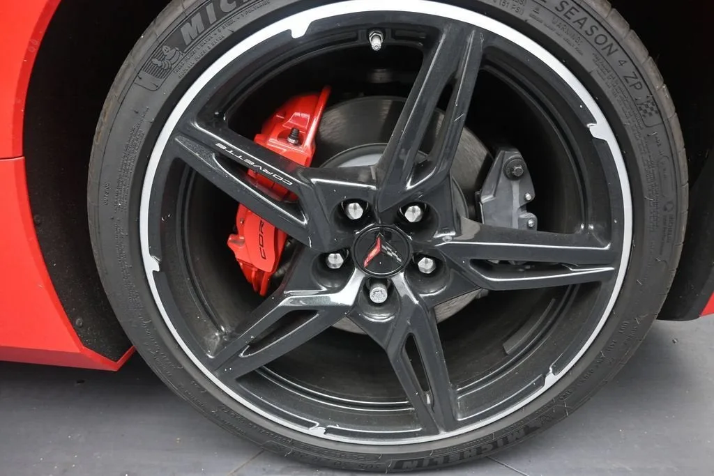 2024 Chevrolet Corvette Stingray 2LT photo 10