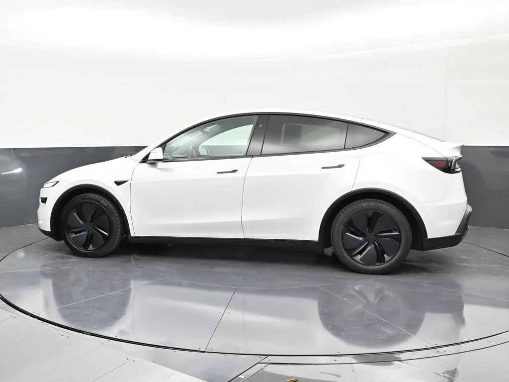 2026 Tesla Model Y Long Range Launch Series photo 2