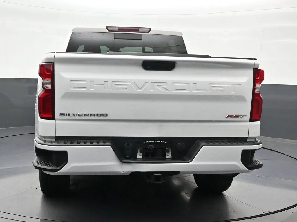2023 Chevrolet Silverado 1500 RST photo 4