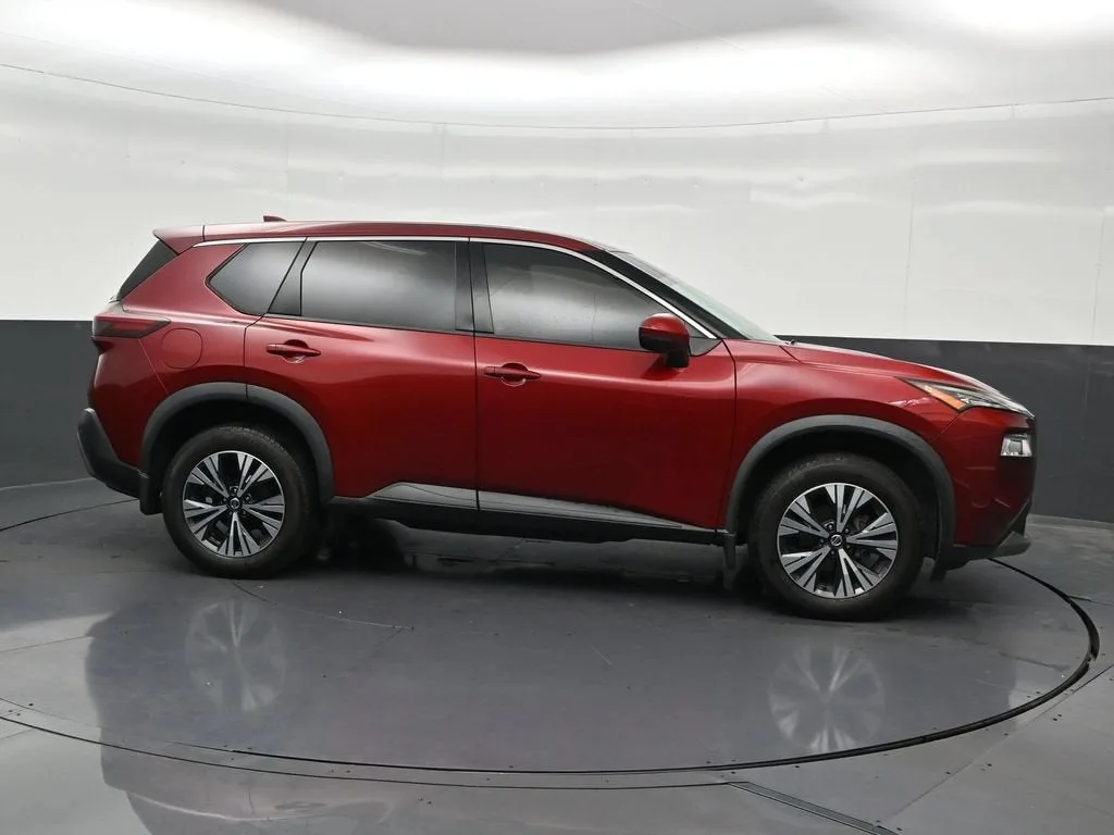 2021 Nissan Rogue SV FWD photo 7