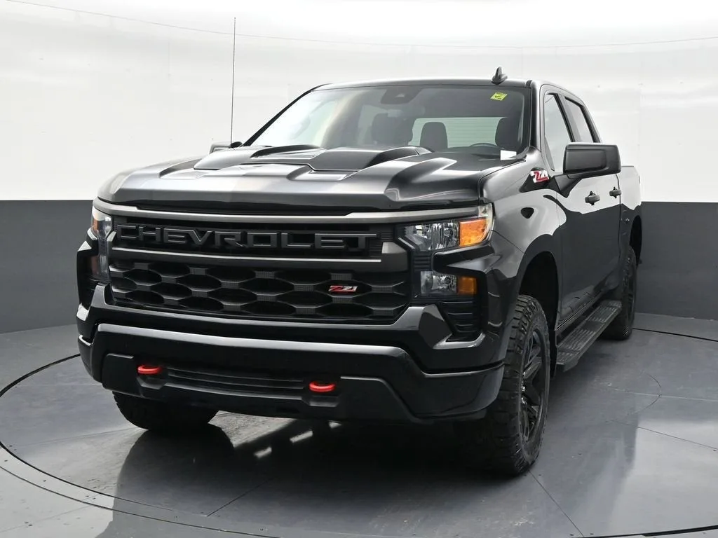 2023 Chevrolet Silverado 1500 Custom Trail Boss photo 8