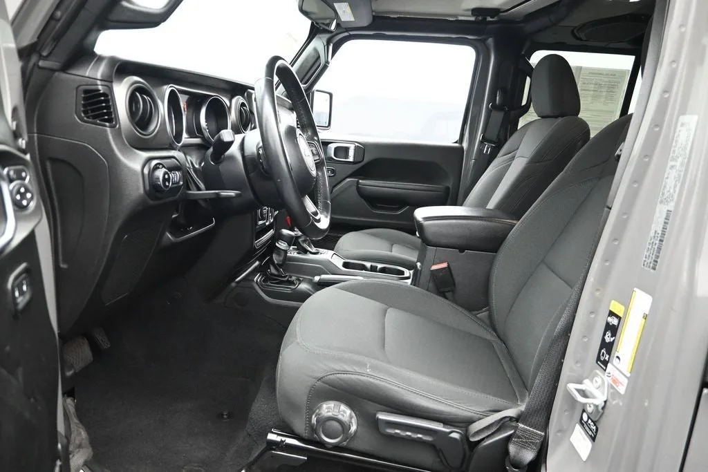 2022 Jeep Gladiator Sport photo 10