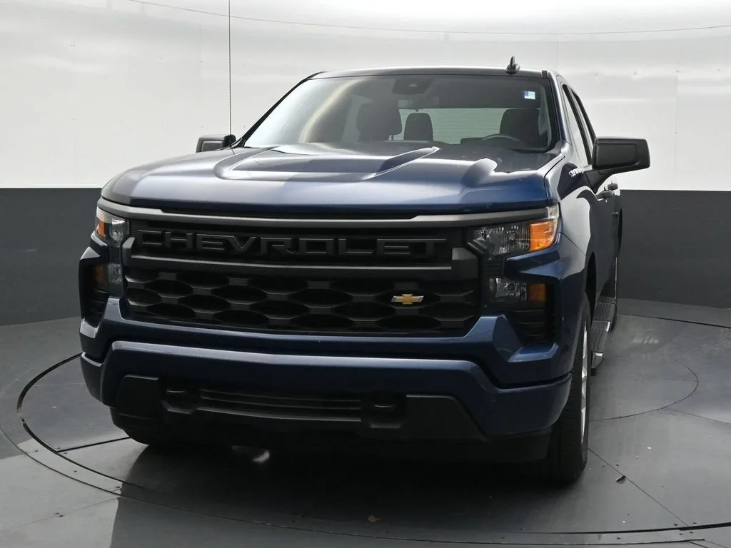 2023 Chevrolet Silverado 1500 Custom photo 8
