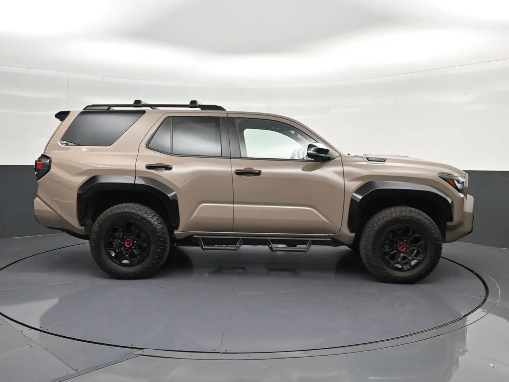 2025 Toyota 4Runner i-FORCE MAX Hybrid TRD Pro photo 4