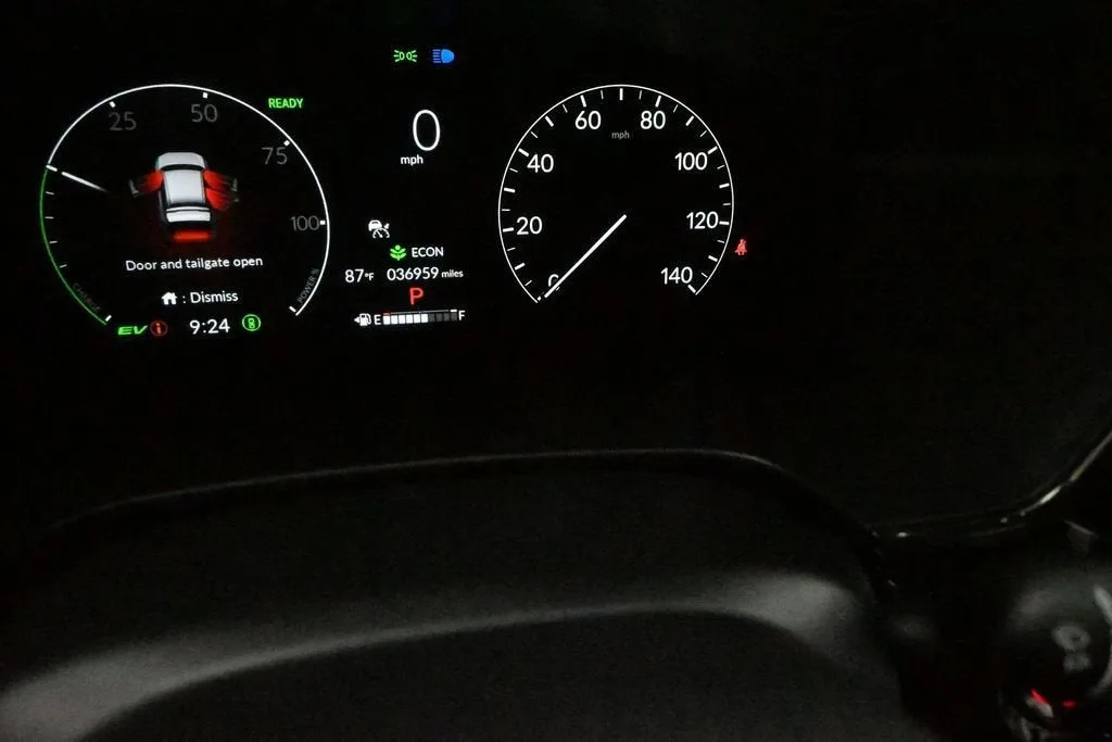 2023 Honda CR-V Hybrid Sport Touring photo 12