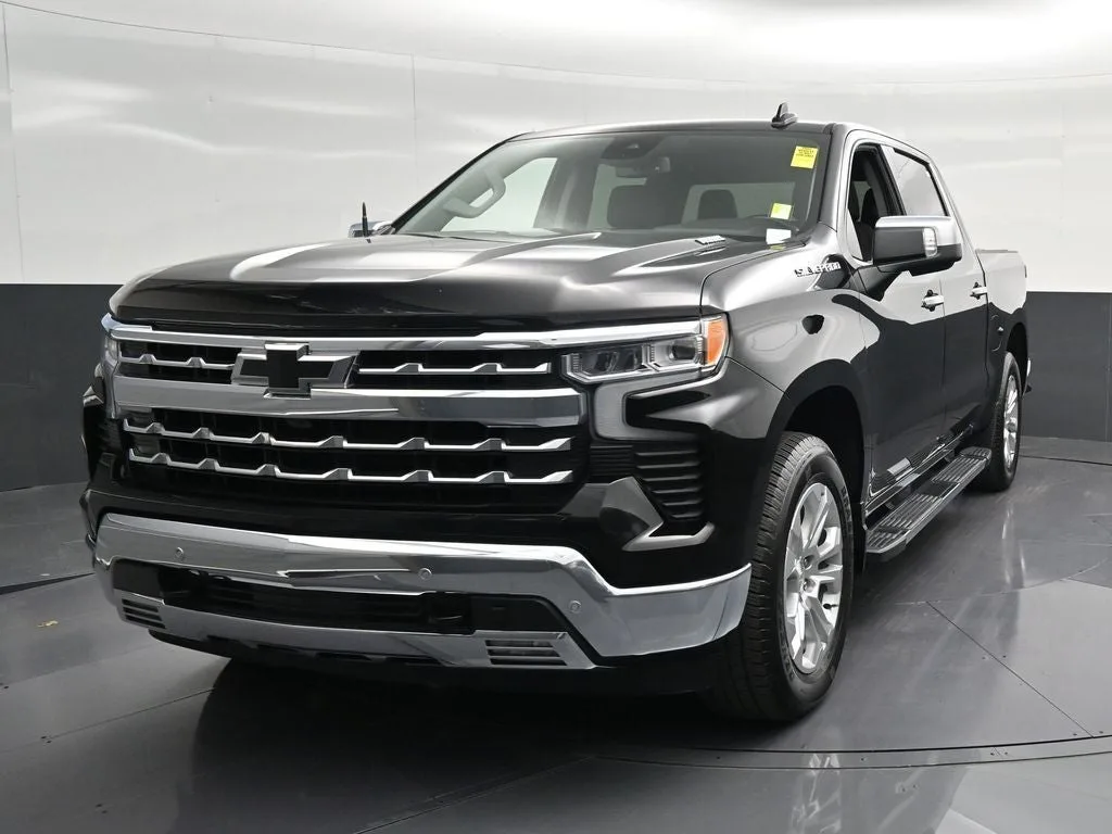 2024 Chevrolet Silverado 1500 LTZ photo 6