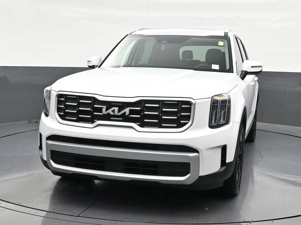 2025 Kia Telluride S photo 9