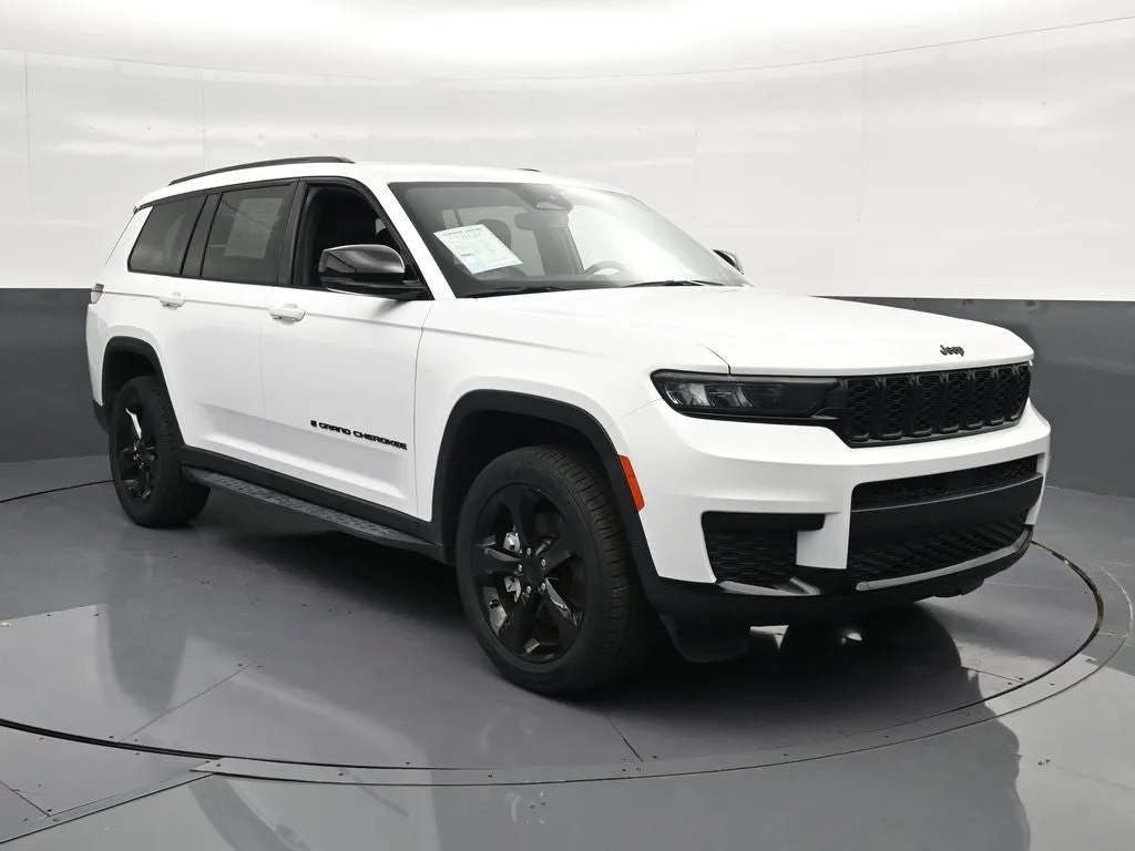 2023 Jeep Grand Cherokee L Altitude photo 5