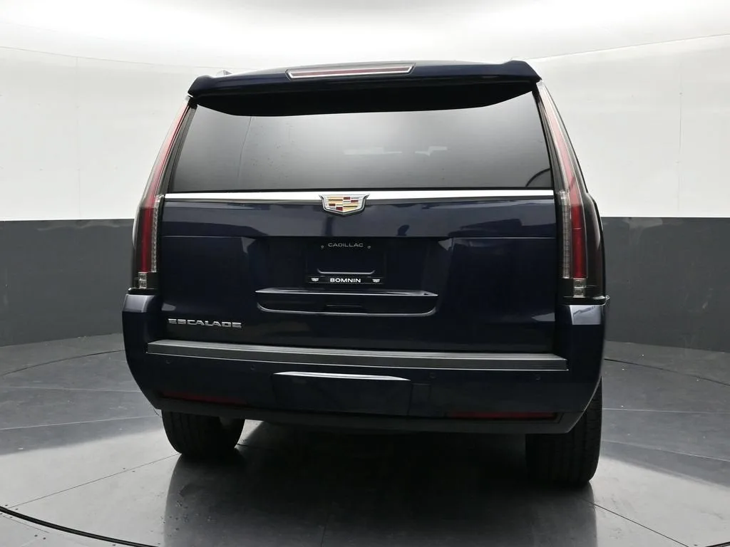 2020 Cadillac Escalade 2WD Standard photo 4