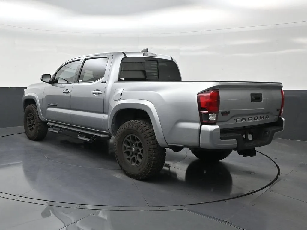 2022 Toyota Tacoma 2WD SR5 photo 3