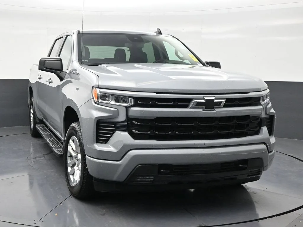 2025 Chevrolet Silverado 1500 RST photo 7