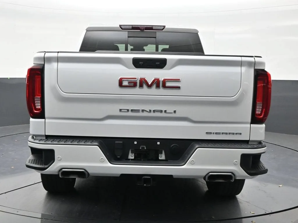 2023 GMC Sierra 1500 Denali photo 4
