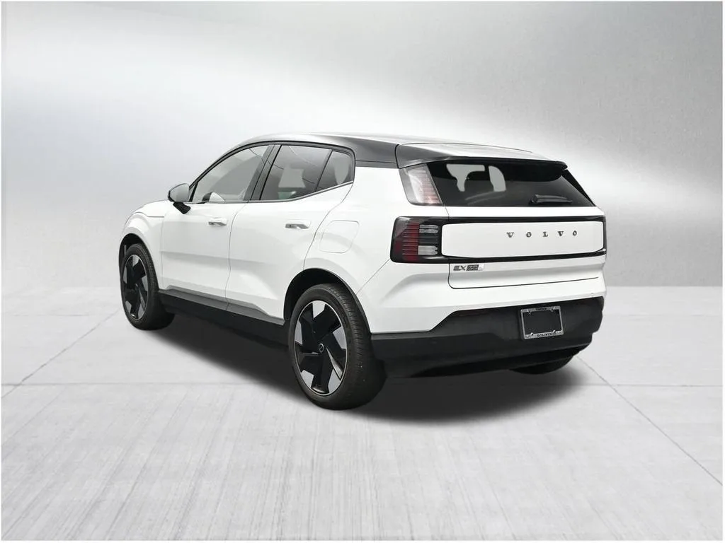 2025 Volvo EX30 Plus Twin Motor Performance, Fully electric photo 3
