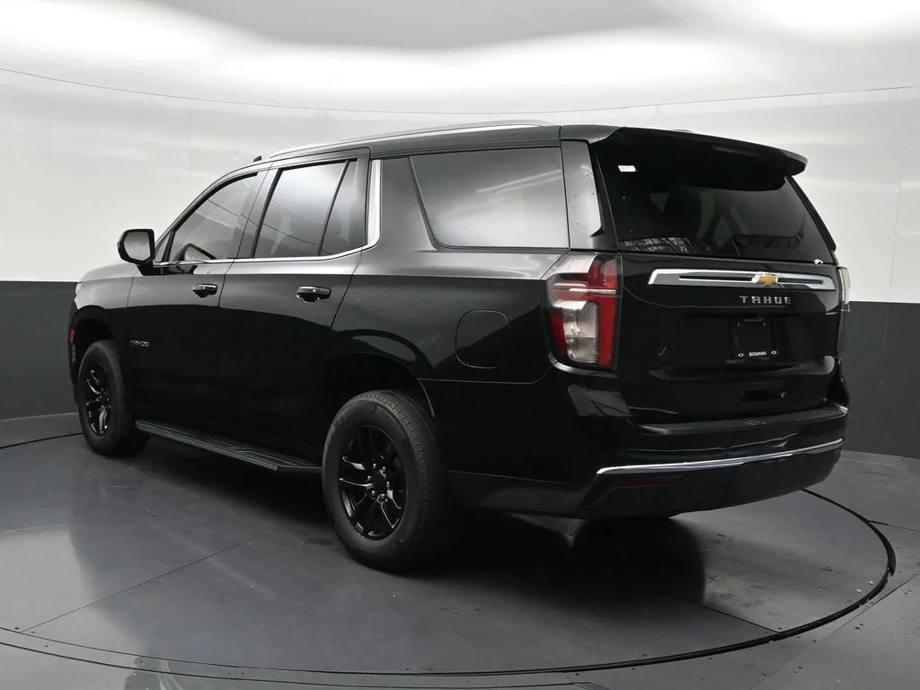 2021 Chevrolet Tahoe LS photo 3