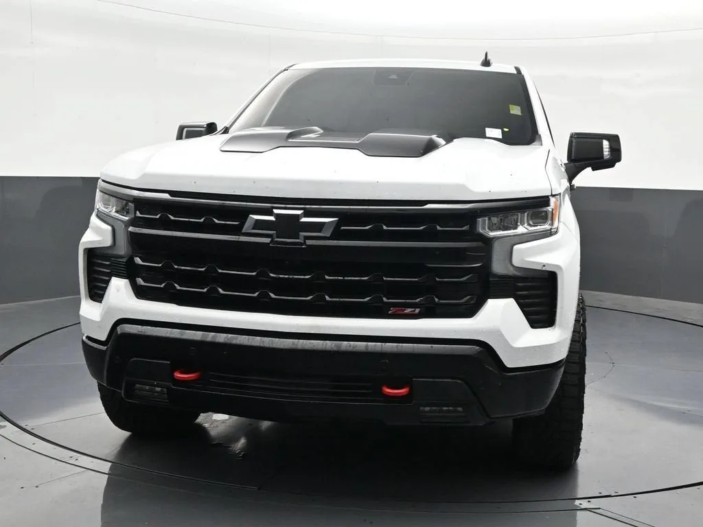 2024 Chevrolet Silverado 1500 LT Trail Boss photo 9